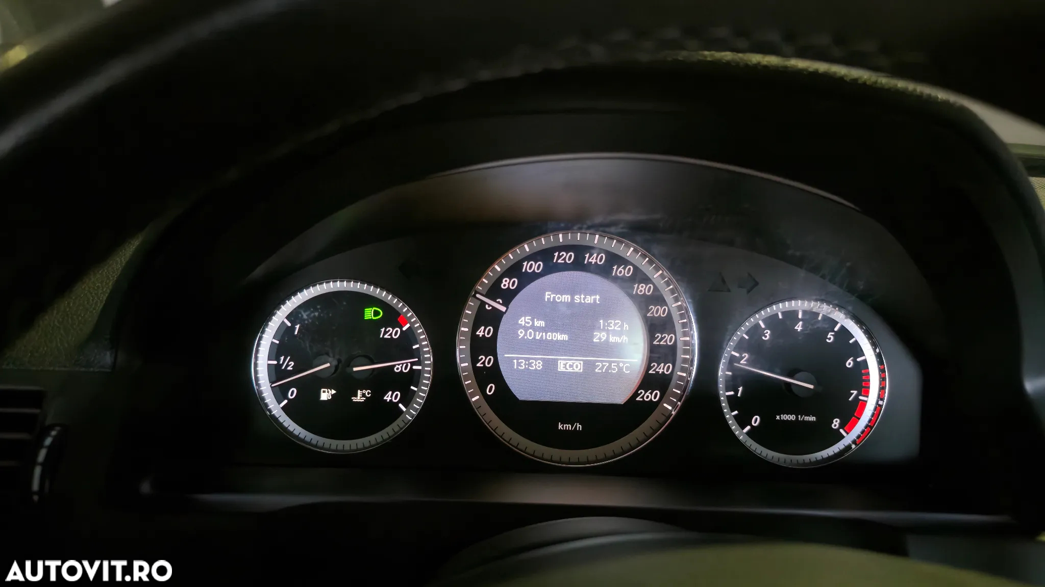 Mercedes-Benz C 200 T (BlueEFFICIENCY) Elegance - 26