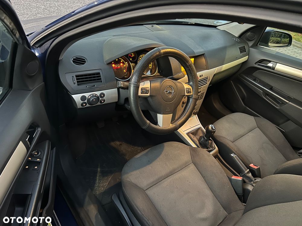 Opel Astra 1.7 CDTI Enjoy - 11