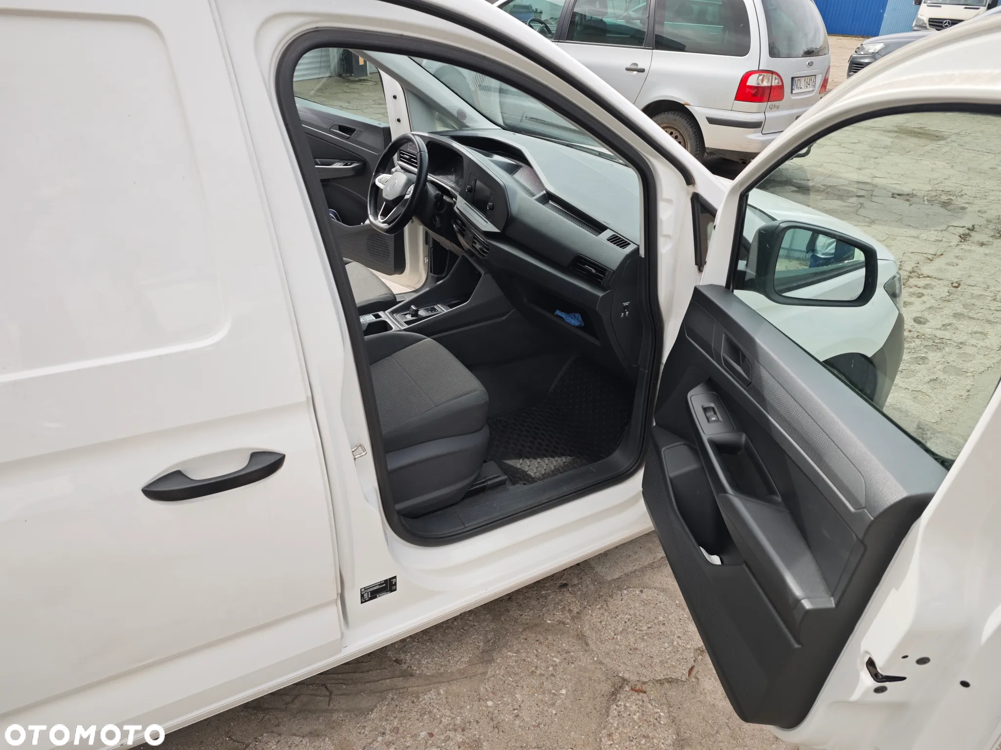 Volkswagen Caddy - 15
