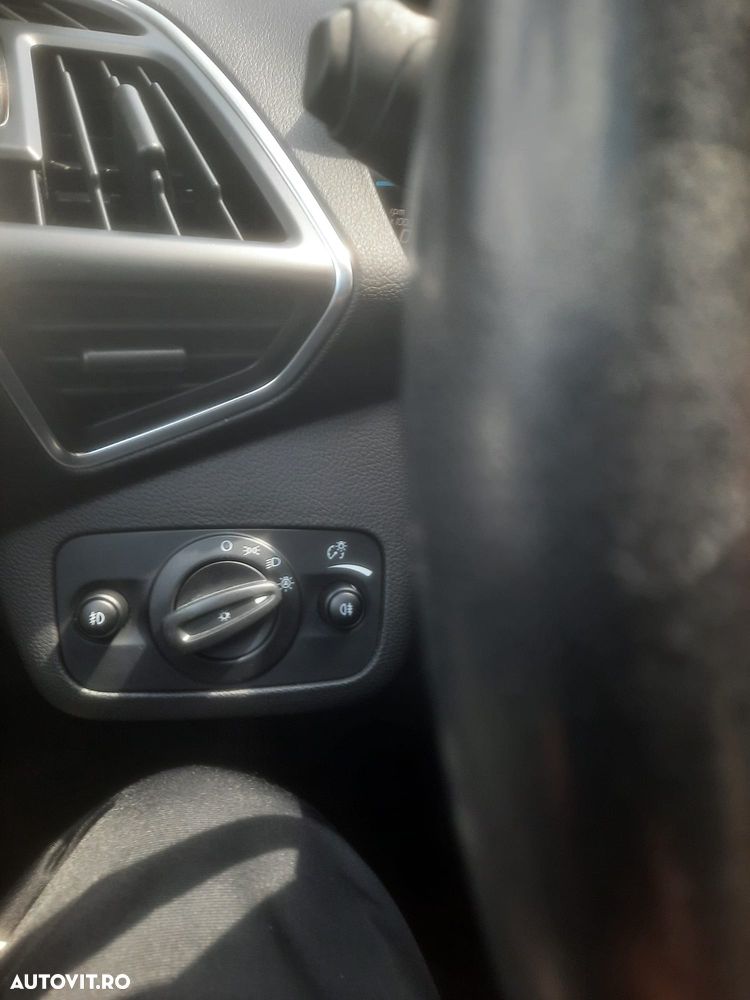 Ford Kuga - 17