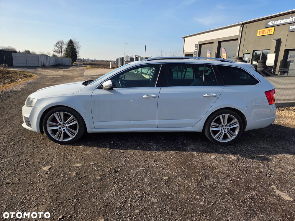 Skoda Octavia 2.0 TDI 4x4 DSG RS - 9