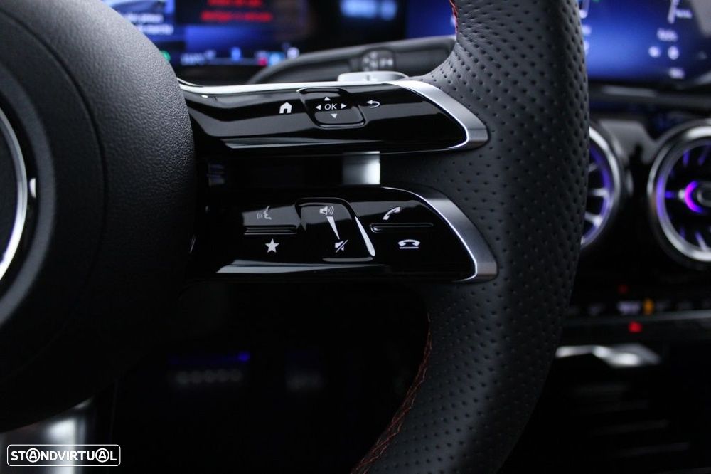 Mercedes-Benz CLA 180 d Shooting Brake AMG Line Aut. - 23