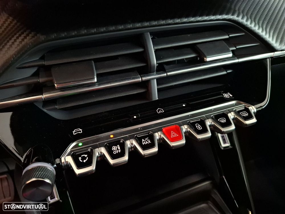 Peugeot e-2008 54 kWh Allure - 17