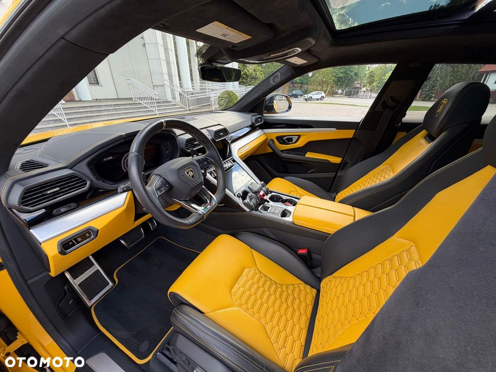 Lamborghini Urus Standard - 21