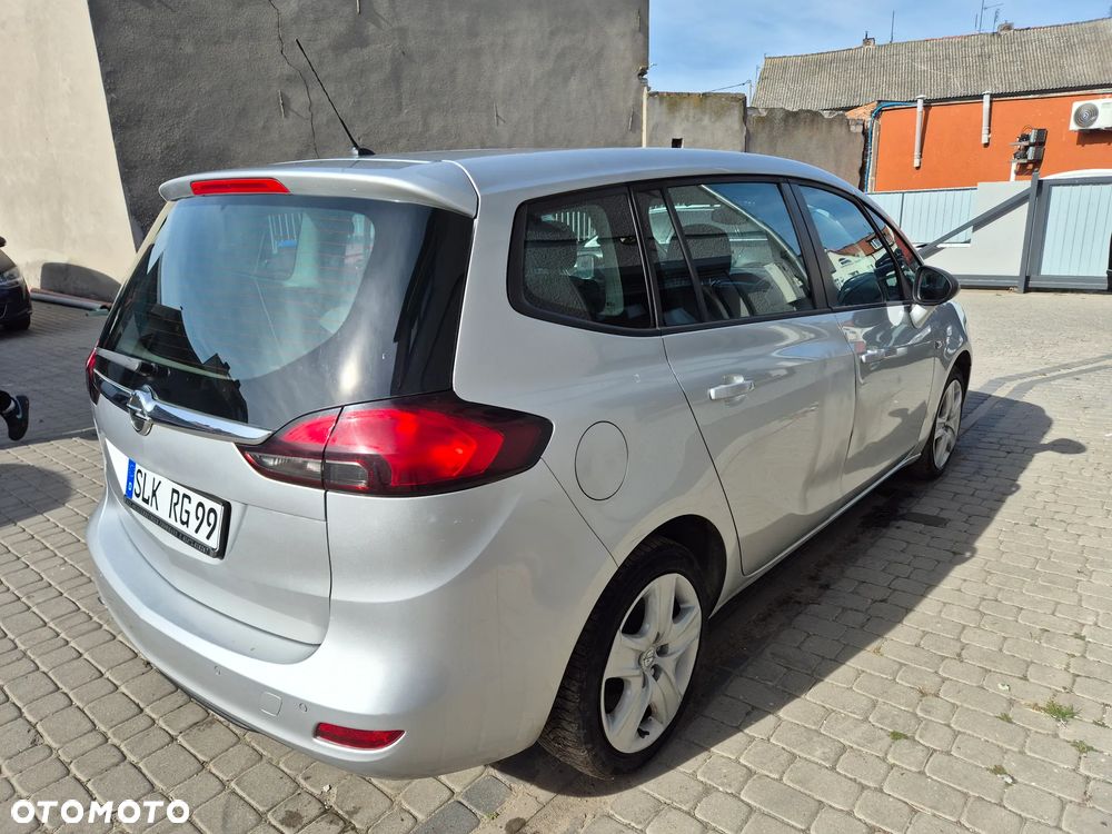 Opel Zafira - 3