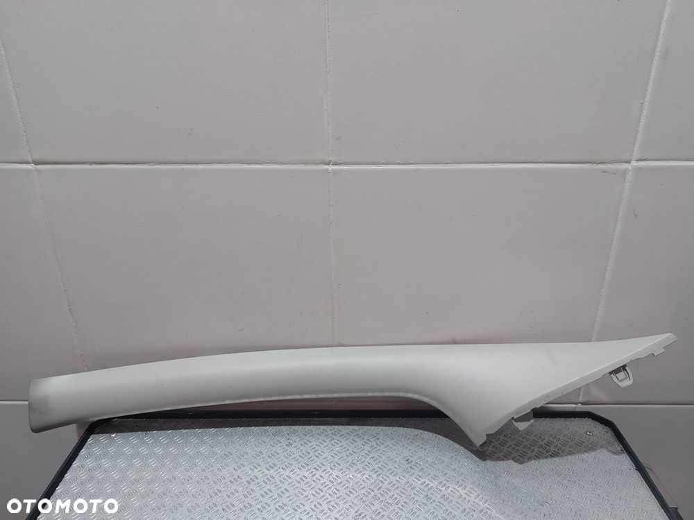 OBUDOWA SŁUPKA LEWA WEWNĘTRZNA SZYBY RENAULT TRAFIC III 3 R2016 NR 769125758R