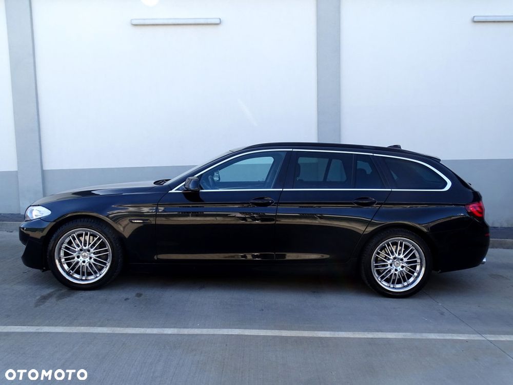 BMW Seria 5 528i xDrive Sport-Aut - 5