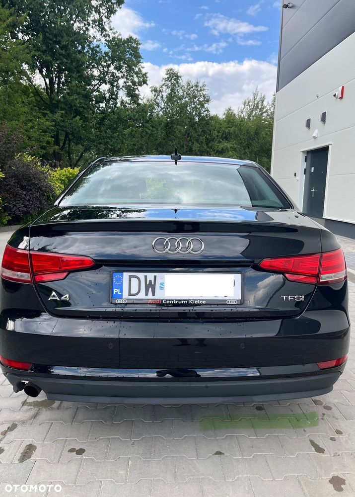 Audi A4 Limousine - 5