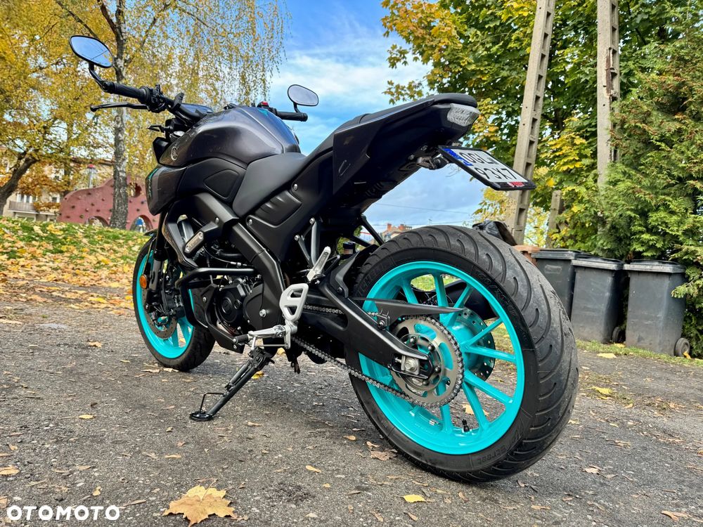 Yamaha MT - 8