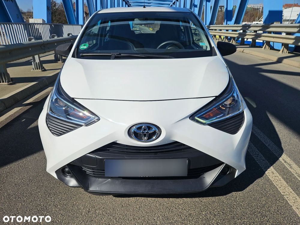 Toyota Aygo x-business - 2
