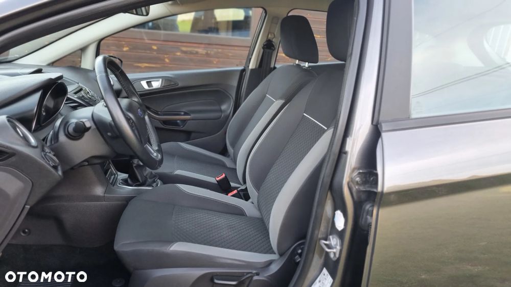 Ford Fiesta - 8