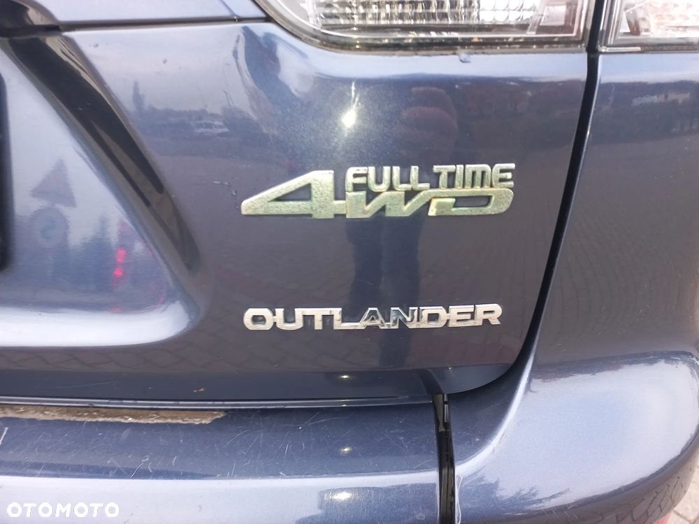 Mitsubishi Outlander - 20