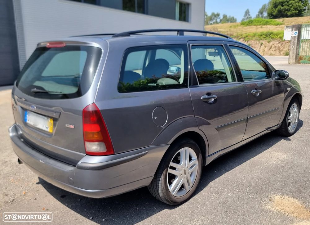 Ford Focus 1.8 TDCi Ghia - 3