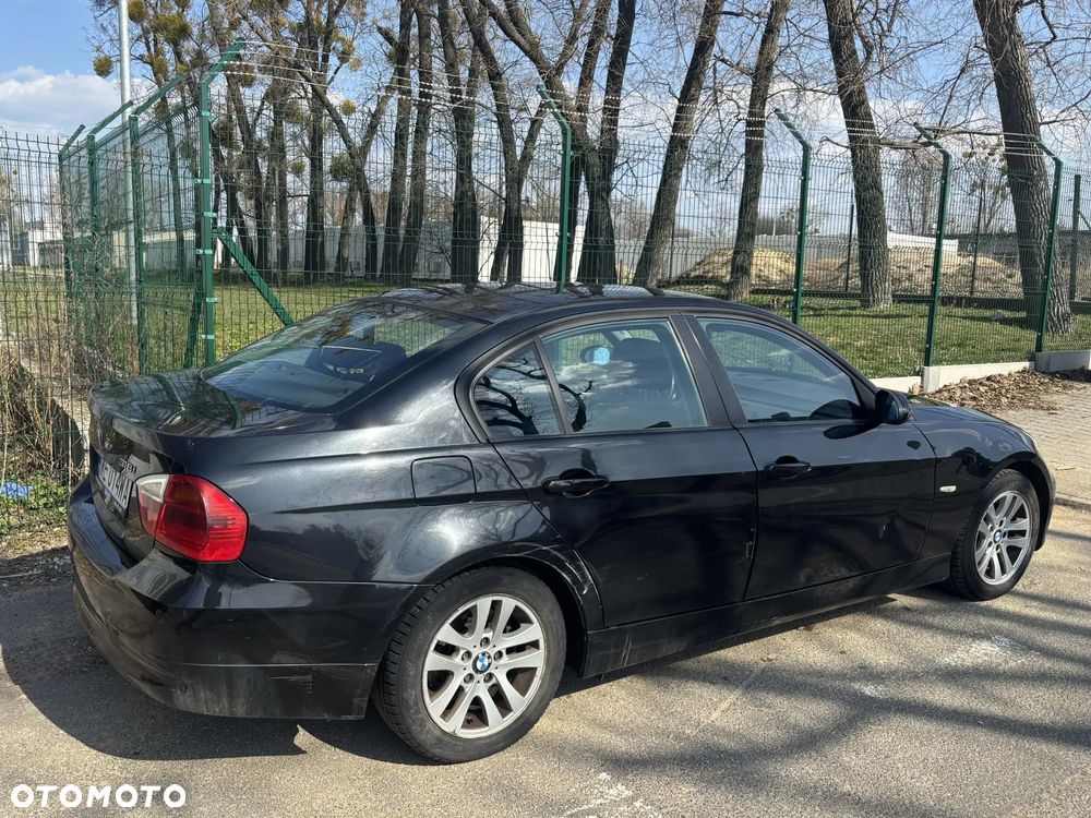 BMW Seria 3 318i - 3