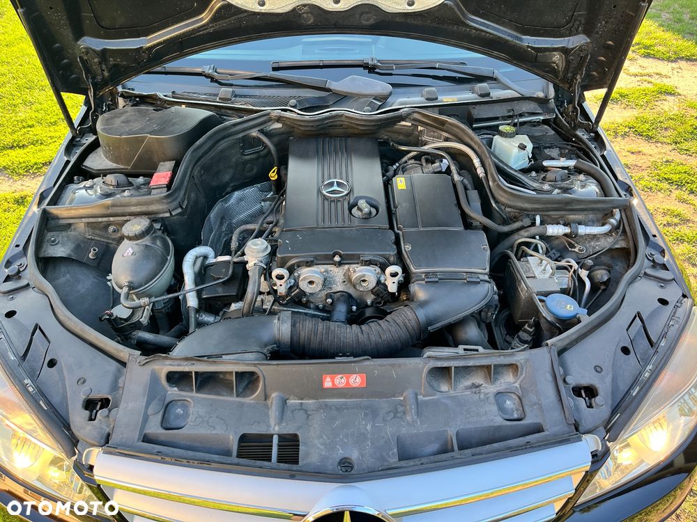 Mercedes-Benz Klasa C 180 Kompressor BlueEFFICIENCY - 18