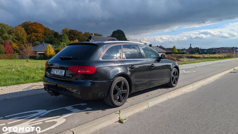 Audi A4 Avant - 11
