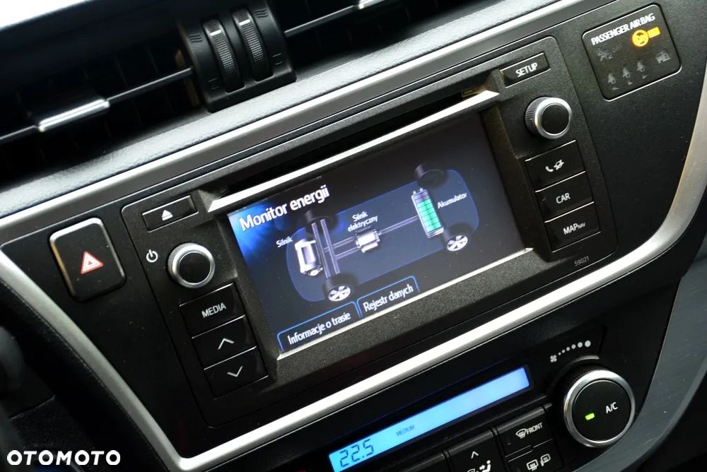 Toyota Auris Hybrid 135 Prestige - 13