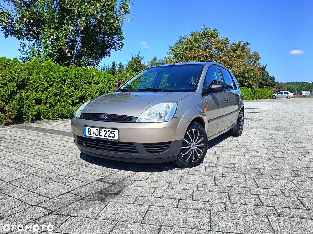 Ford Fiesta 1.3 Ambiente - 1