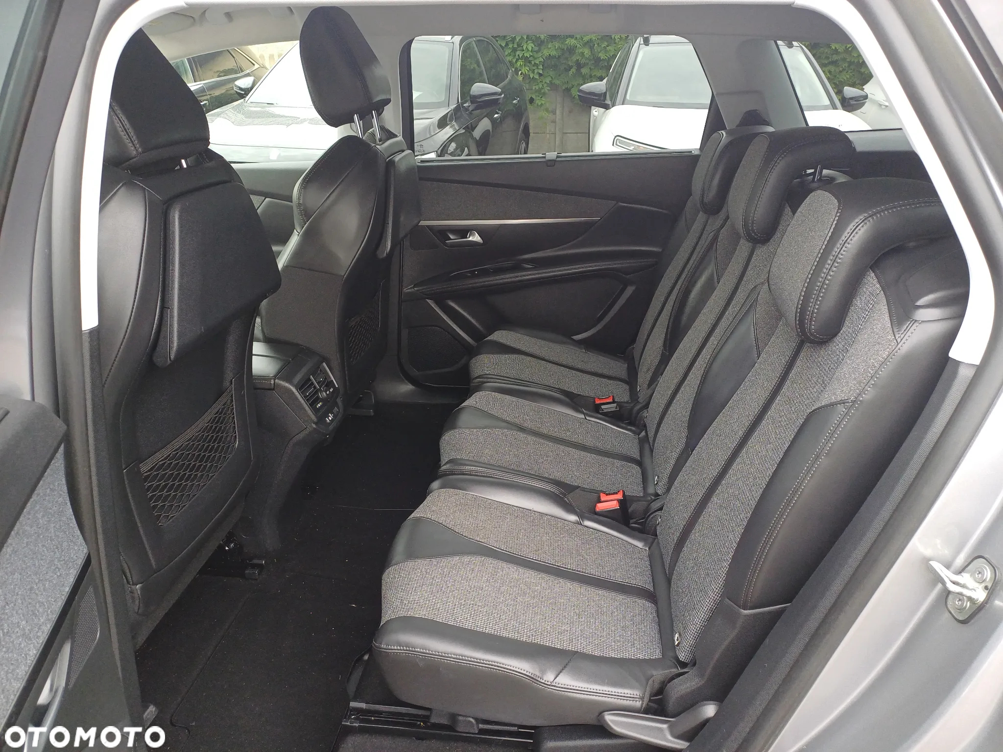 Peugeot 5008 1.2 PureTech Allure S&S - 16