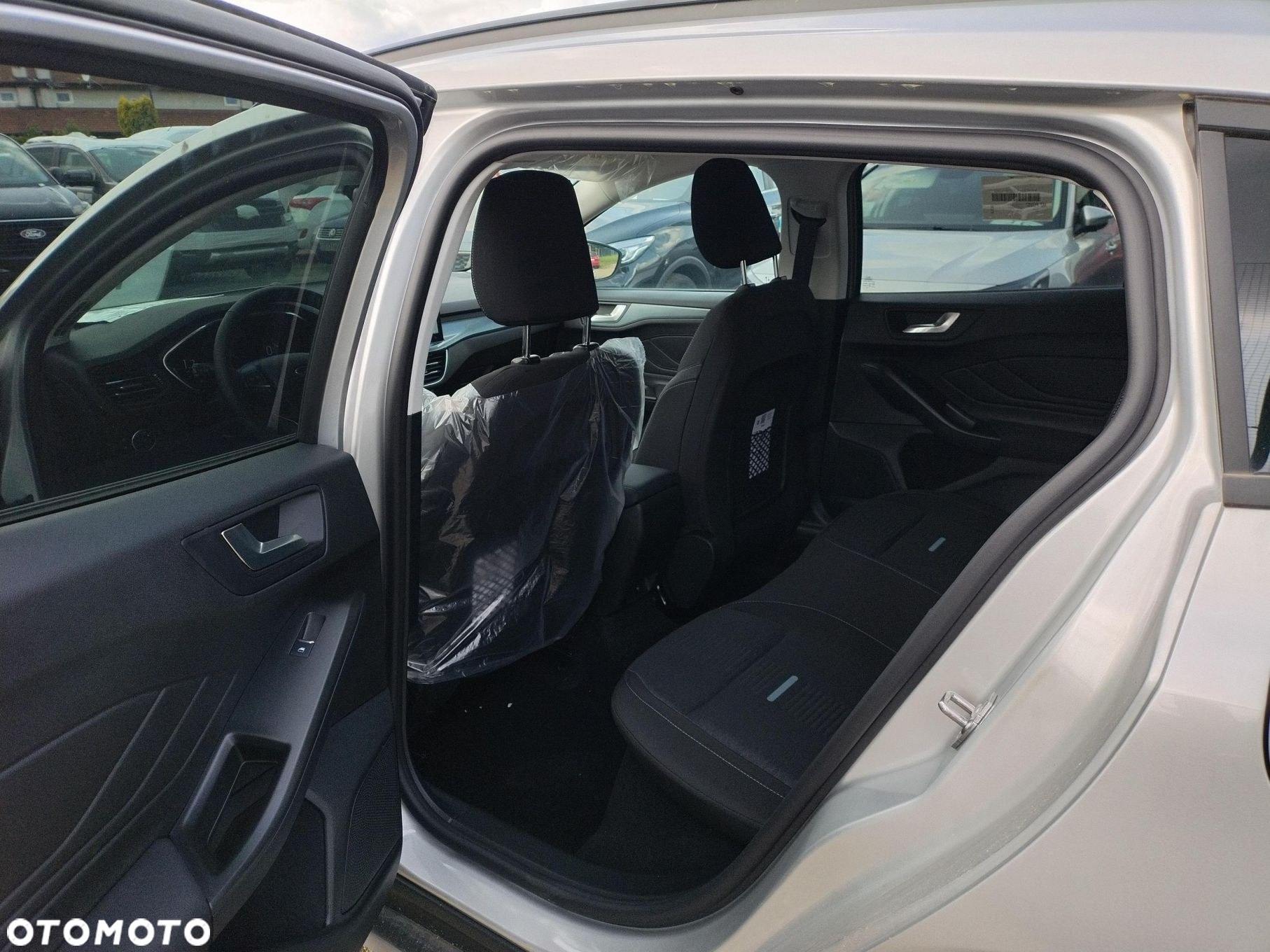 Ford Focus - 11