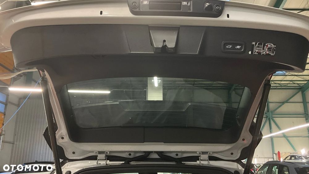 Volvo XC 40 T3 Geartronic RDesign - 15