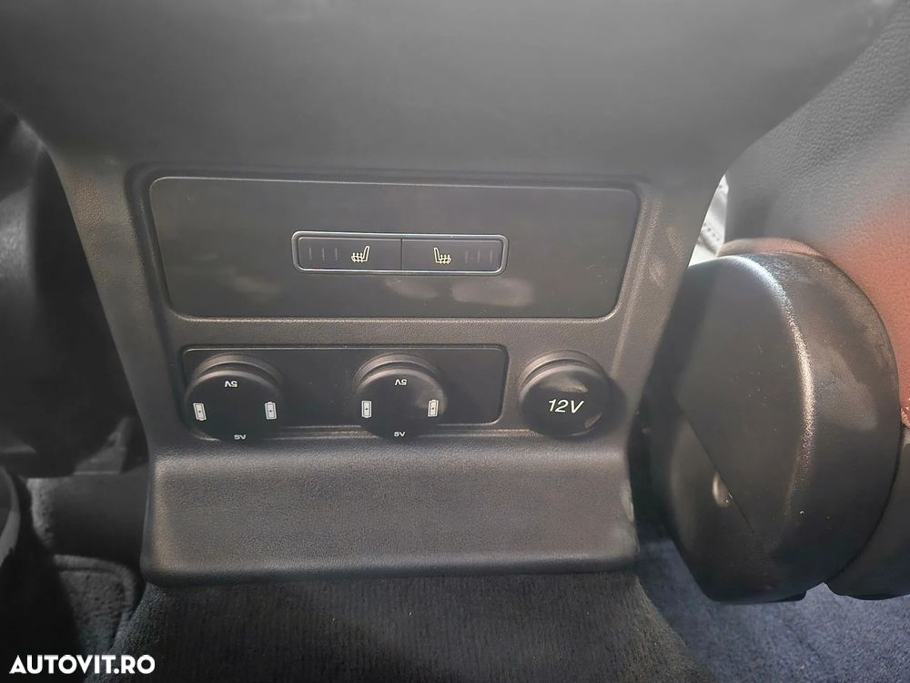 Jaguar F-Pace 30d AWD R-Sport - 12