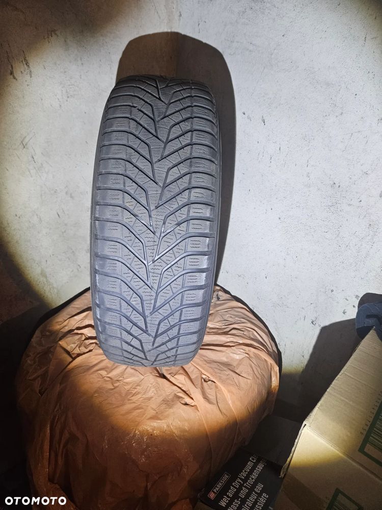 koła zimowe 215/60/R16  Yokohama - 1