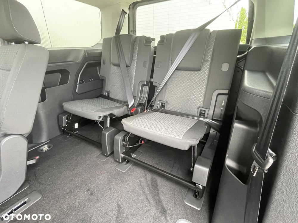 Ford Tourneo Connect 1.5 EcoBoost Titanium - 27