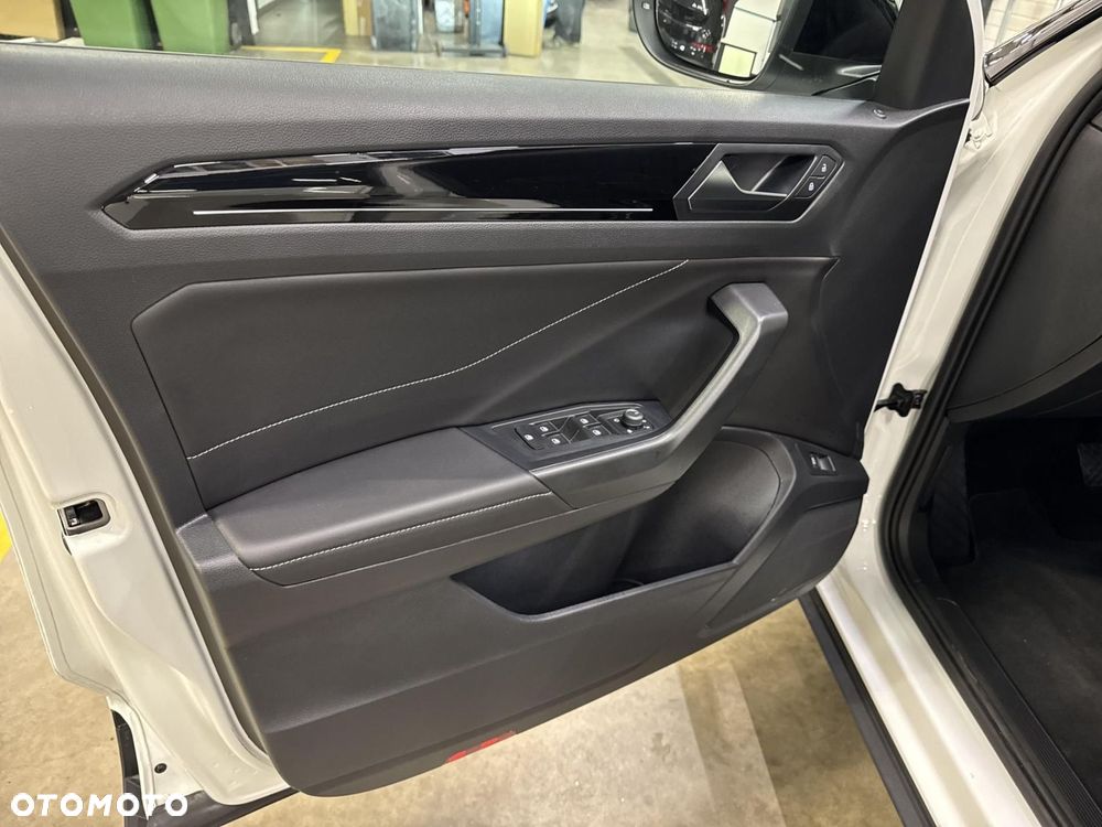 Volkswagen T-Roc 1.5 TSI Style DSG - 10