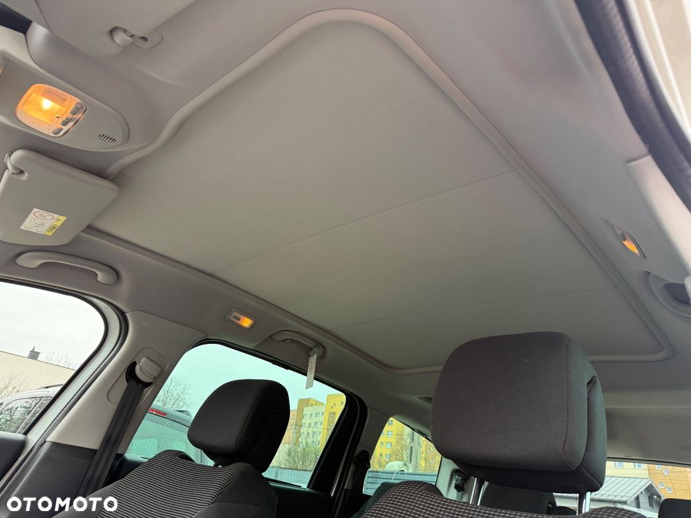 Peugeot 5008 1.6 BlueHDi Style 7os - 25