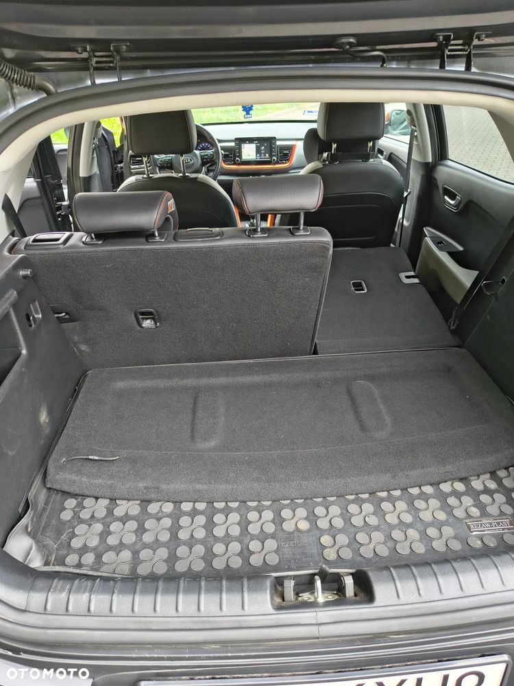 Kia Stonic 1.0 T-GDI L - 13