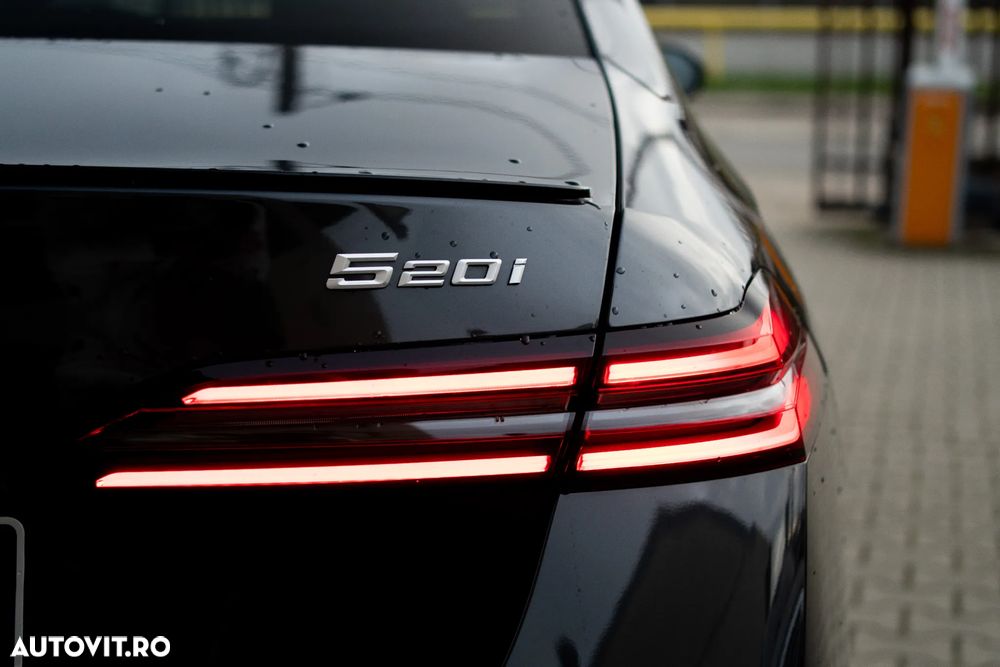 BMW Seria 5 520i Aut. - 14