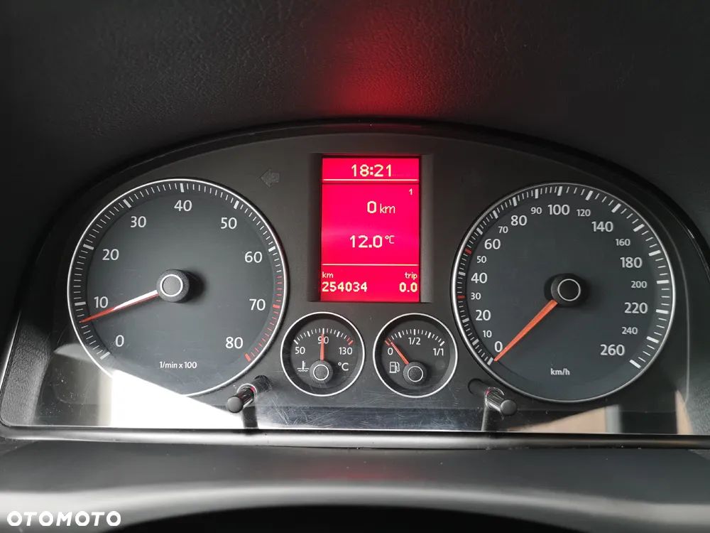 Volkswagen Touran 1.4 TSI Trendline - 18