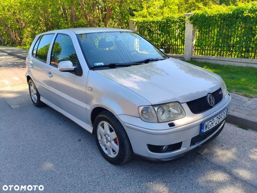 Volkswagen Polo - 2