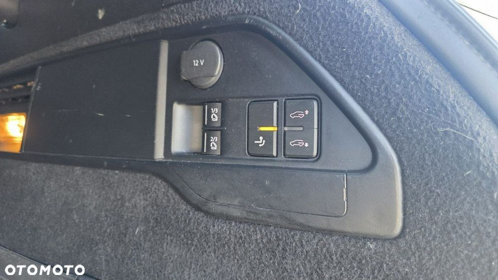 Volkswagen Touareg - 27