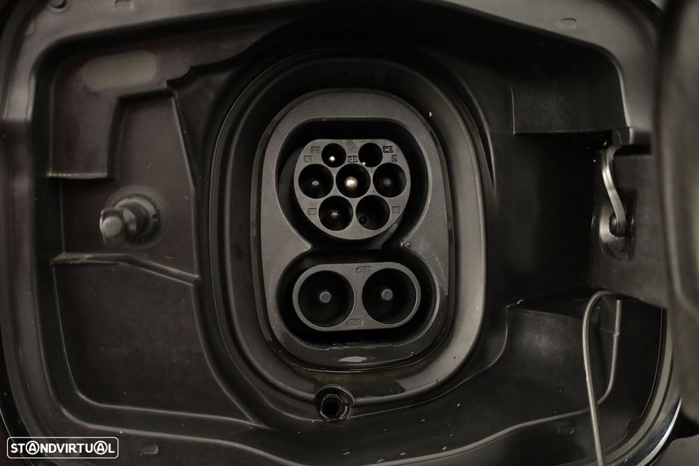 Skoda Enyaq iV 50 — fotografia 7
