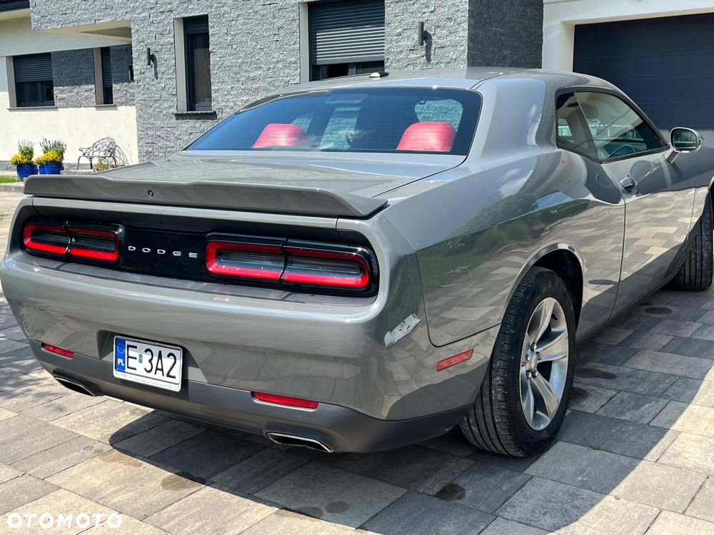 Dodge Challenger 3.6 SXT Plus - 8