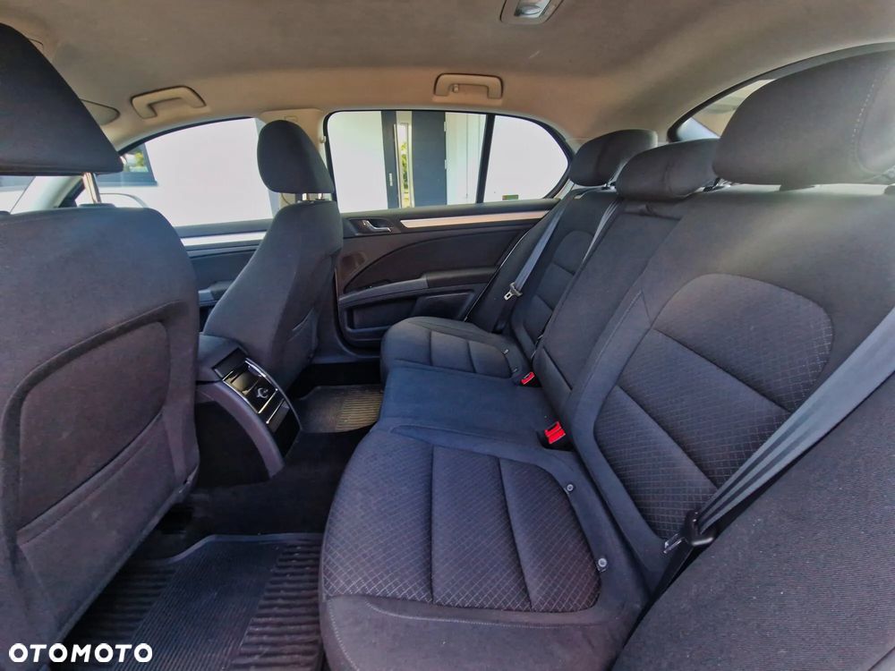 Skoda Superb 1.8 TSI Ambition - 9