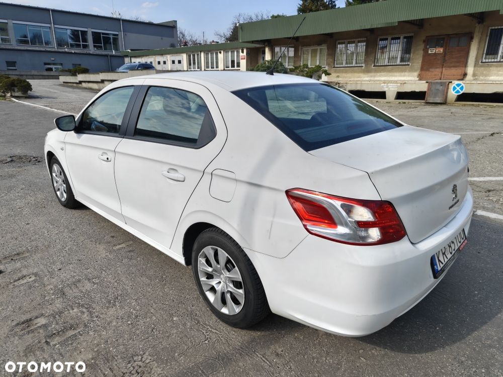 Peugeot 301 - 3