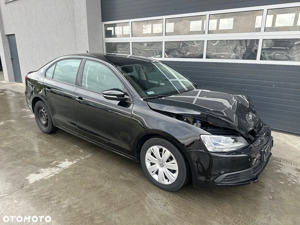 Volkswagen Jetta 1.2 TSI Trendline - 6