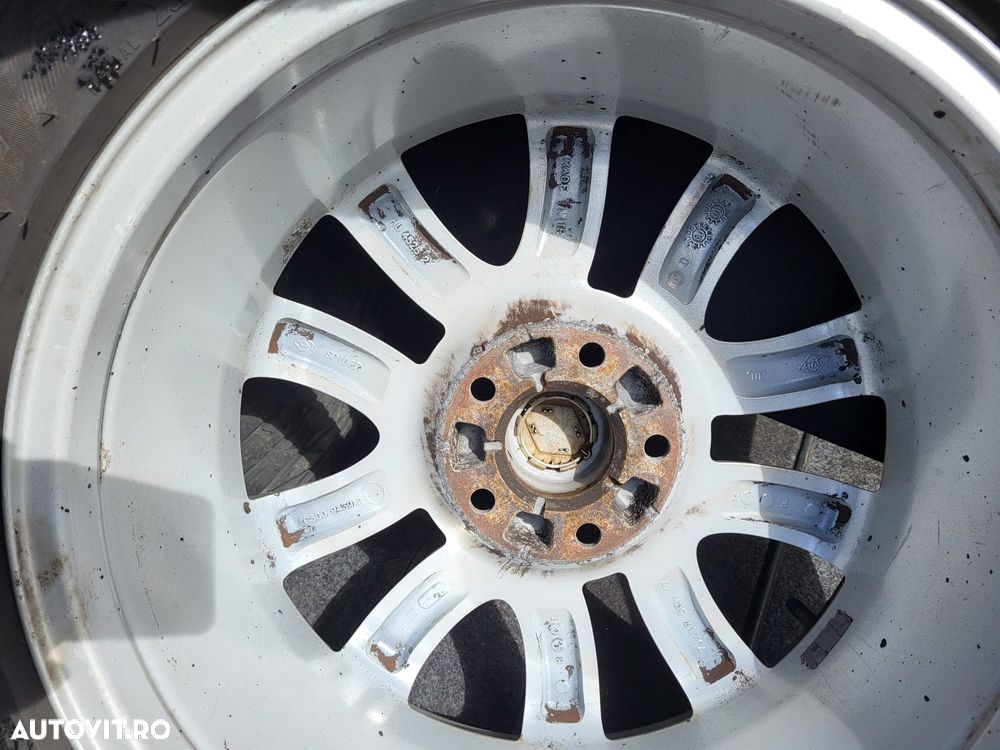 Vand jante aliaj Renault Megan 215/ 50 R17 - 6