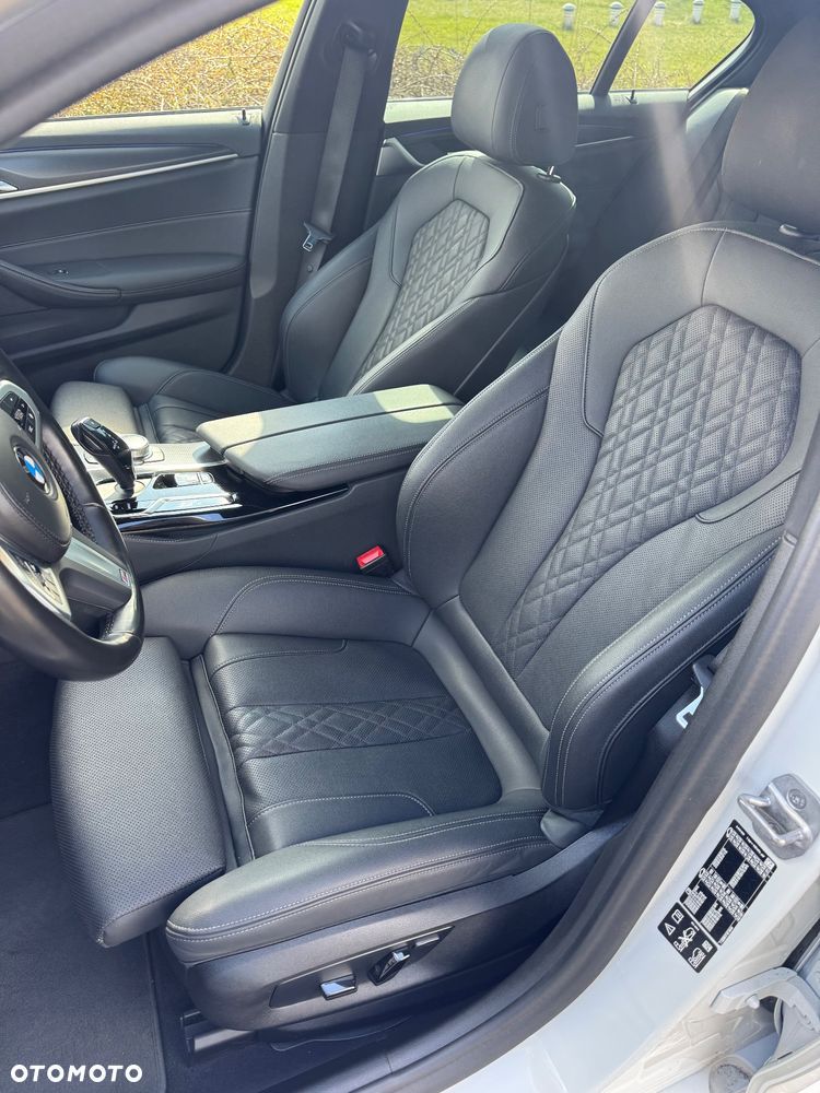 BMW Seria 5 520d xDrive mHEV M Sport sport - 10
