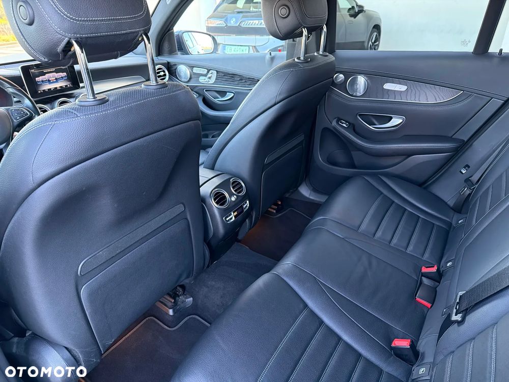 Mercedes-Benz GLC 220 d 4-Matic - 29