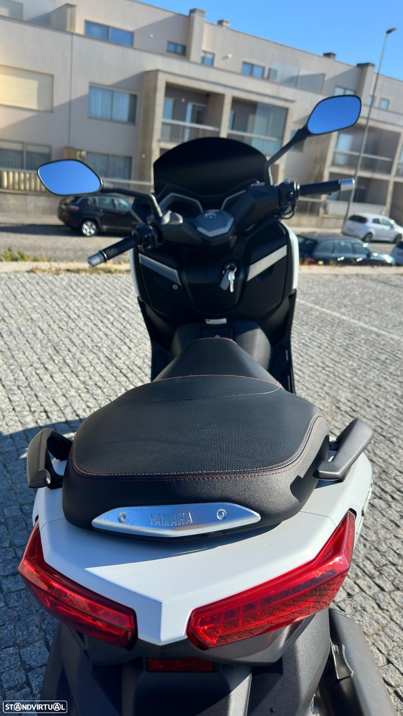 Yamaha X-Max - 13