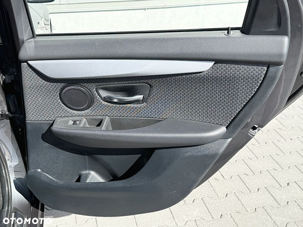 BMW Seria 2 216d Luxury Line - 38