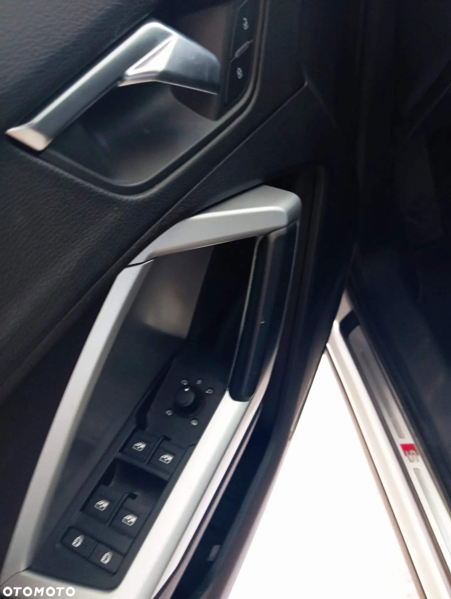 Audi Q3 40 TFSI Quattro S-Line S tronic - 14
