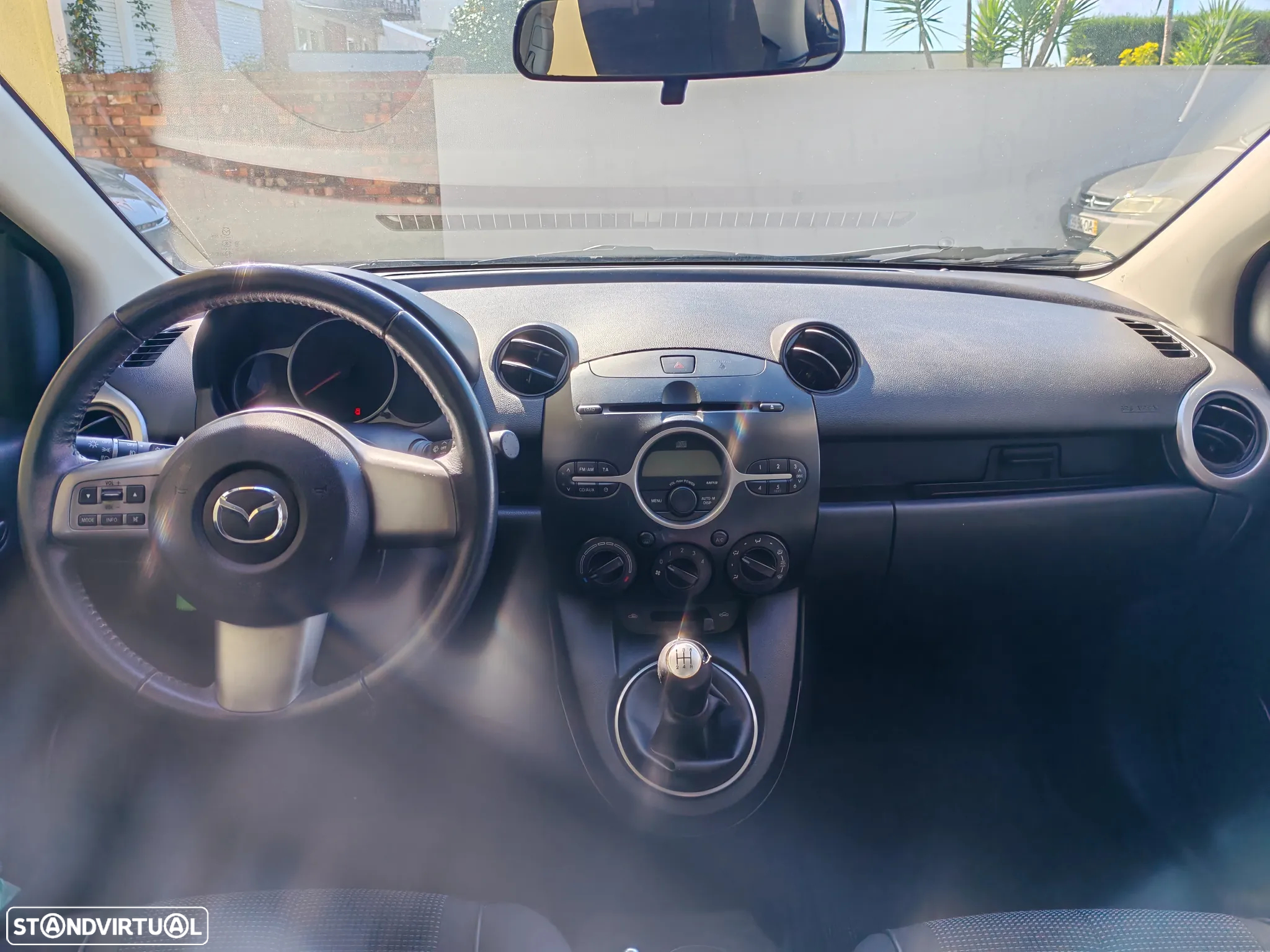 Mazda 2 1.3 MZR Comfort - 12