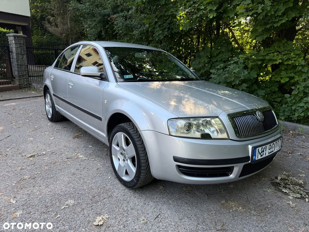 Skoda Superb 1.8 Turbo Comfort - 11