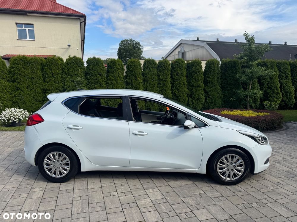 Kia Ceed 1.6 GDI Platinum Edition - 11