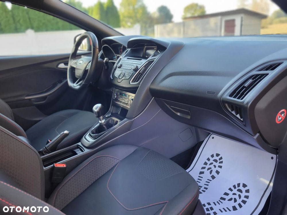 Ford Focus - 10